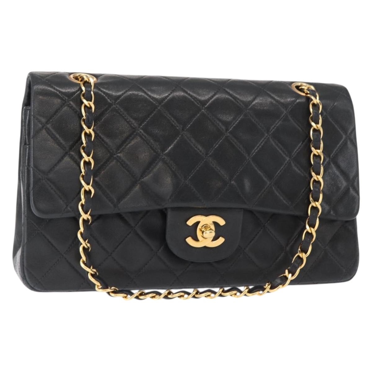 CHANEL Matelasse 25 Double Flap Chain Bag Lamb Skin Black Gold CC Auth BA9002SAV