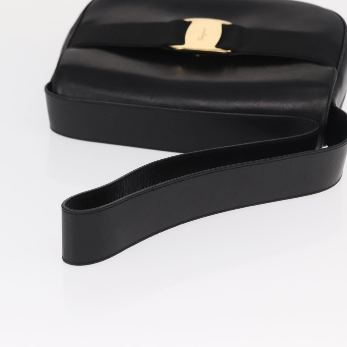 Salvatore Ferragamo Vala Shoulder Bag Leather Black Gold Auth BA9016