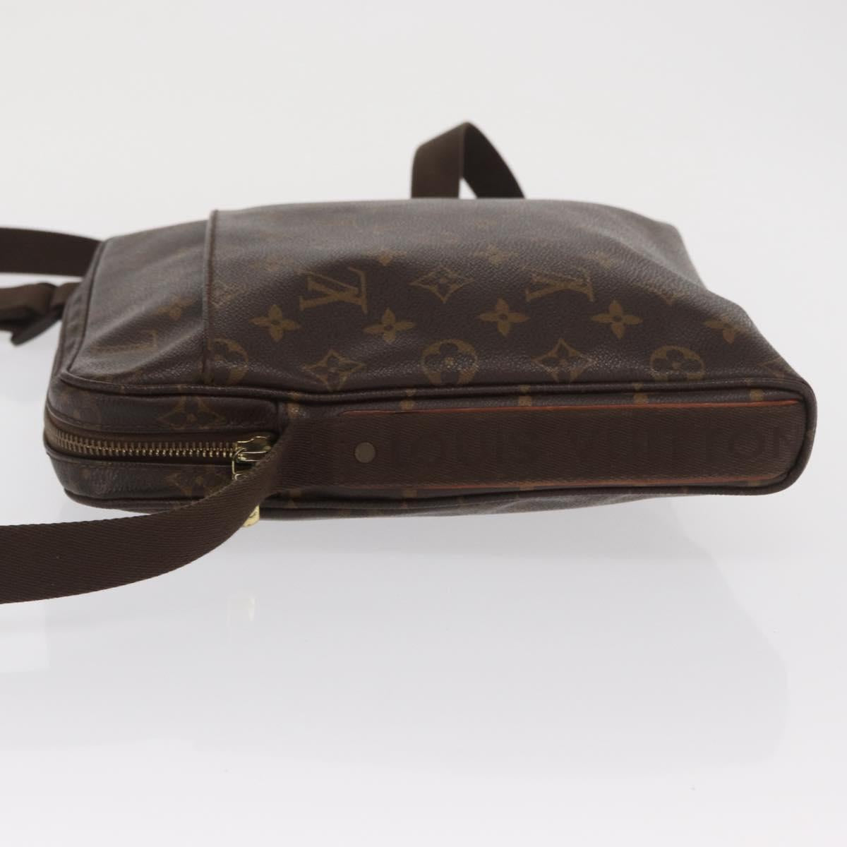LOUIS VUITTON Monogram Shoulder Bag LV Auth BA9154