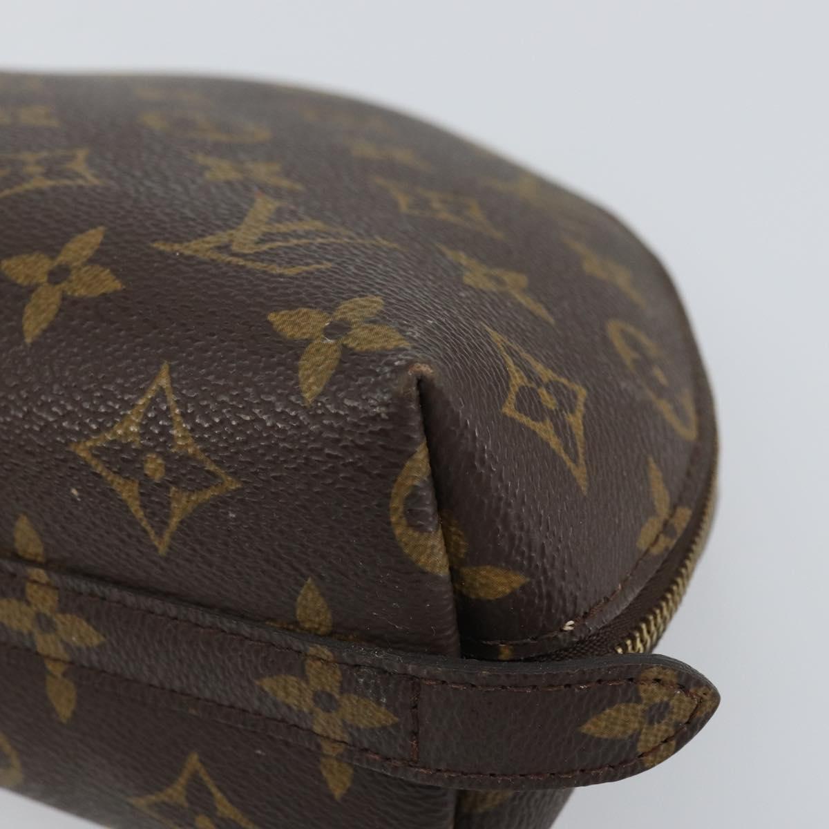 LOUIS VUITTON Monogram Trousse Demi Ronde Cosmetic Pouch M47520 LV Auth BA9256
