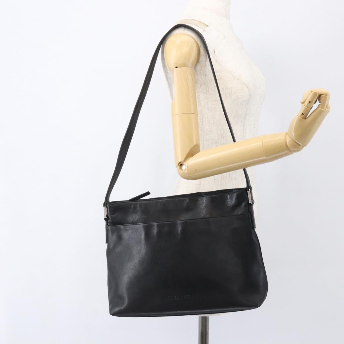 CHANEL Shoulder Bag Leather Black Silver CC Auth BA9339
