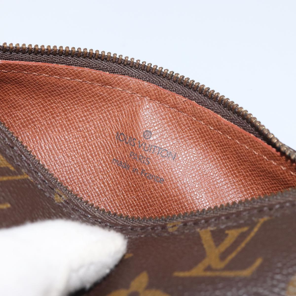 LOUIS VUITTON Monogram Papillon Pouch LV Auth BA9607
