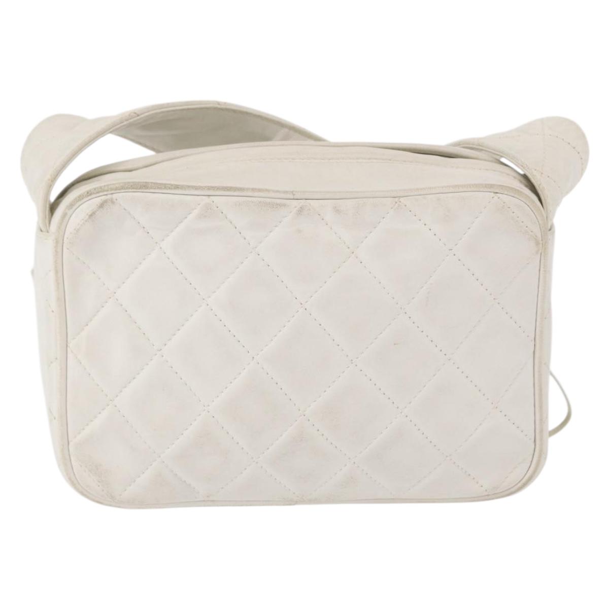 CHANEL Matelasse Shoulder Bag Lamb Skin White Gold CC Auth BA9689