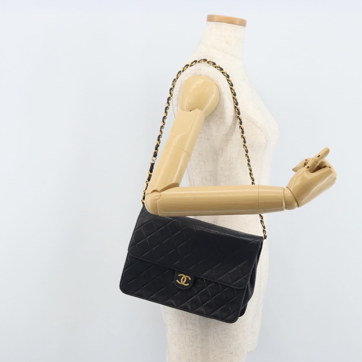 CHANEL Matelasse Chain Shoulder Bag Lamb Skin Navy Gold CC Auth BAZ147