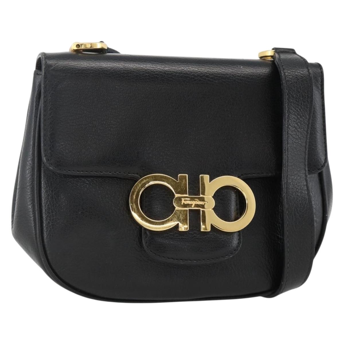 Salvatore Ferragamo Gancini Shoulder Bag Leather Black Gold Auth BAZ601A