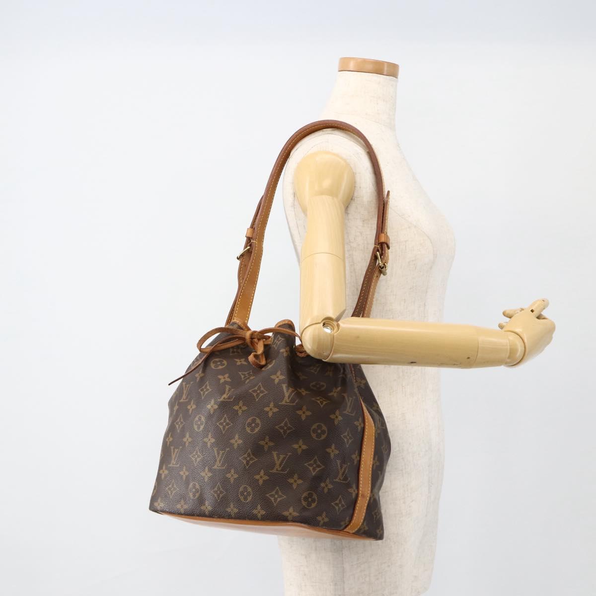 LOUIS VUITTON Monogram Petit Noe Shoulder Bag M42226 LV Auth BAZ681A