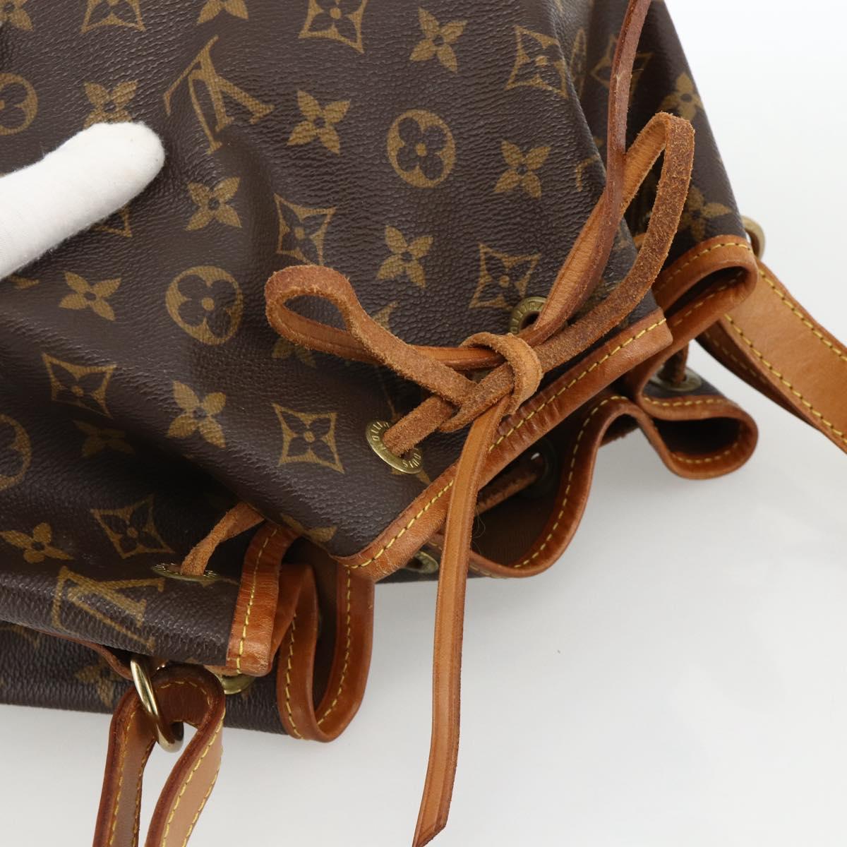 LOUIS VUITTON Monogram Petit Noe Shoulder Bag M42226 LV Auth BAZ681A
