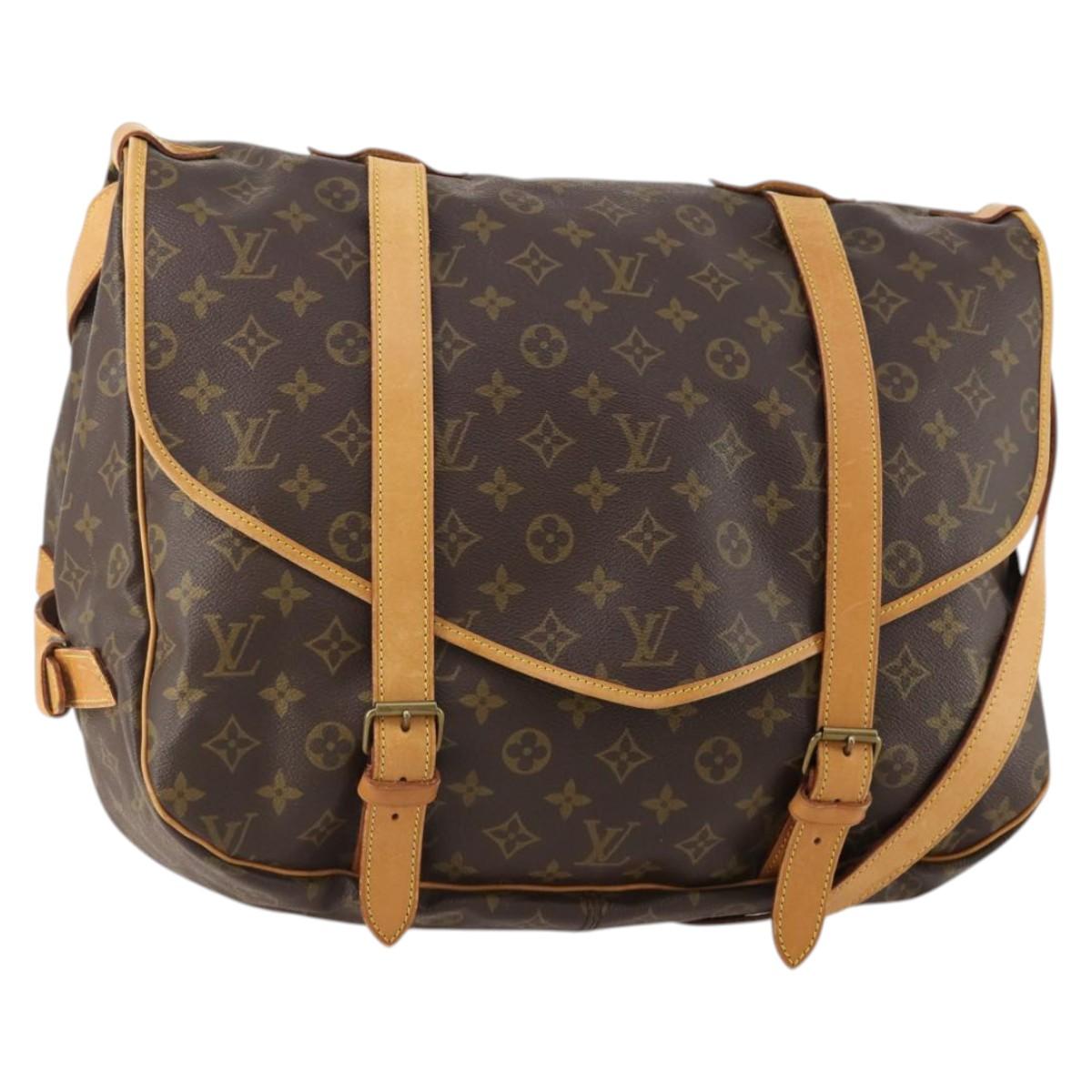 LOUIS VUITTON Monogram Saumur 43 Shoulder Bag M42252 LV Auth BAZ815A