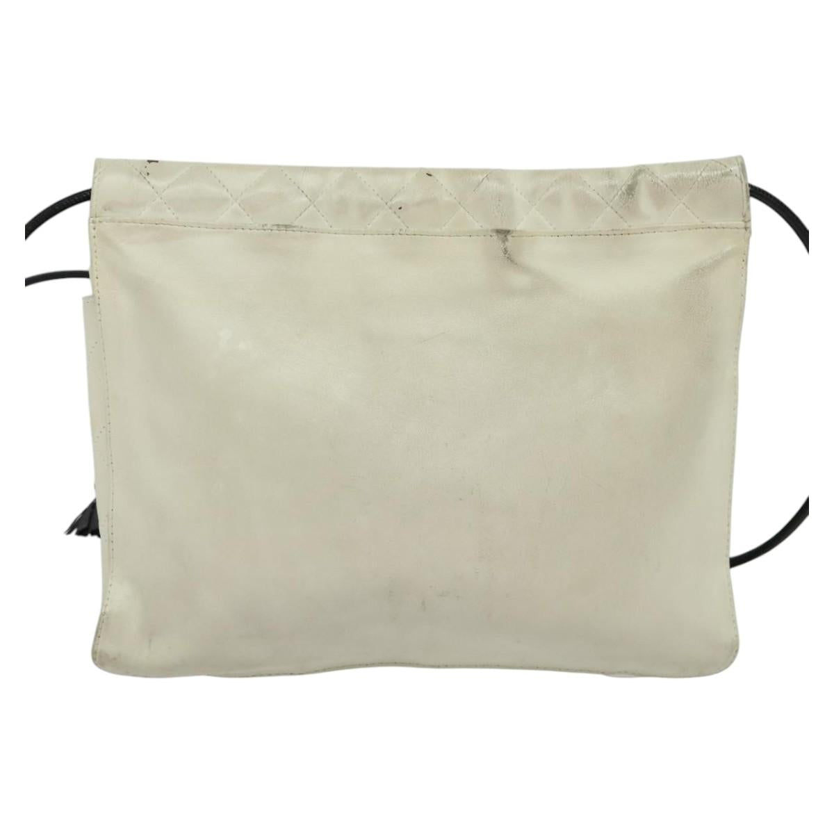 CHANEL Shoulder Bag Lamb Skin White CC Auth BD1411