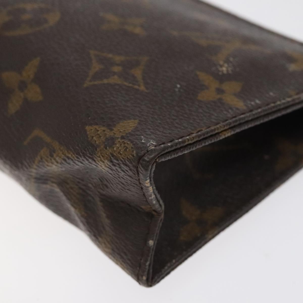 LOUIS VUITTON Monogram Poche Toilette 15 Pouch M47546 LV Auth BD2274