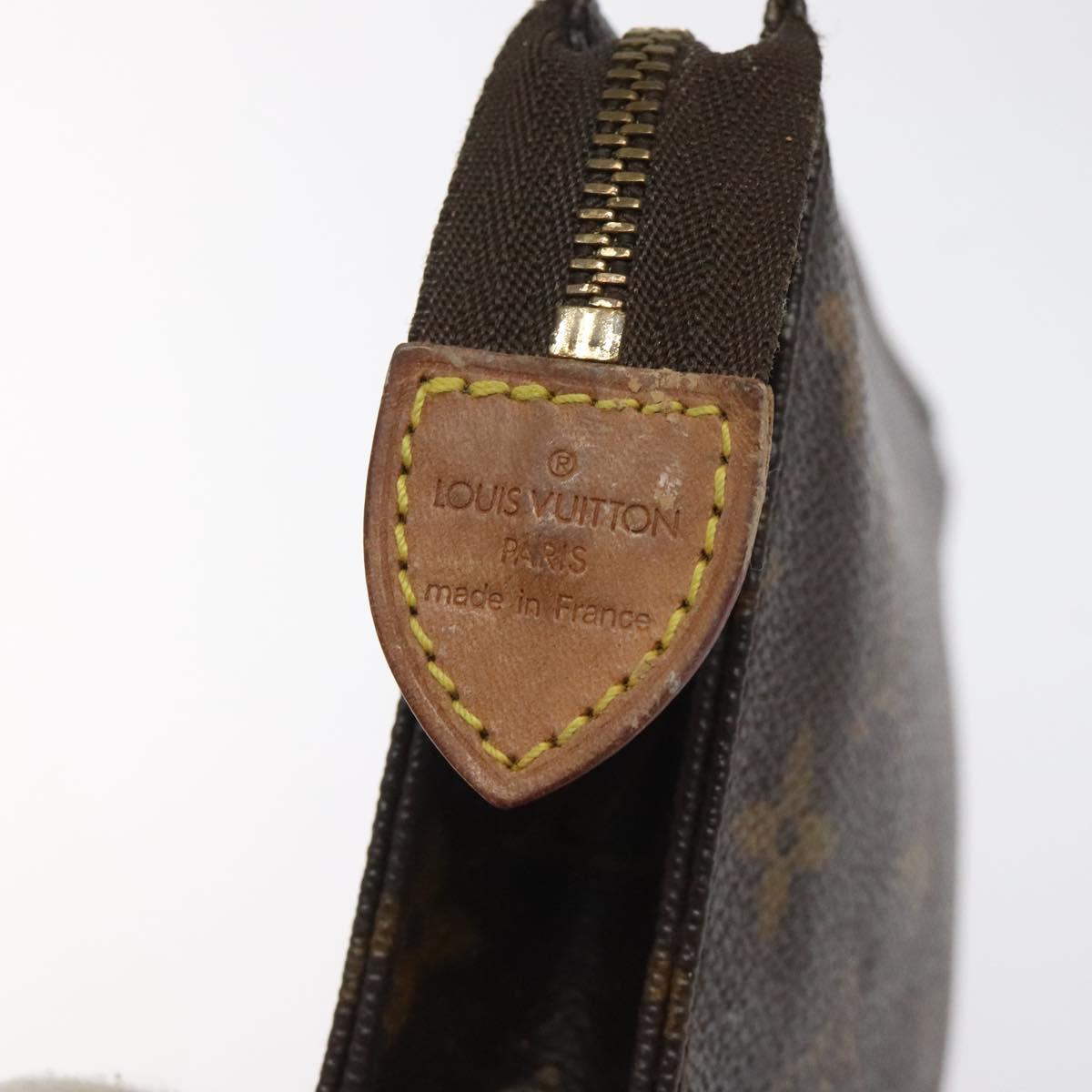 LOUIS VUITTON Monogram Poche Toilette 15 Pouch M47546 LV Auth BD2274