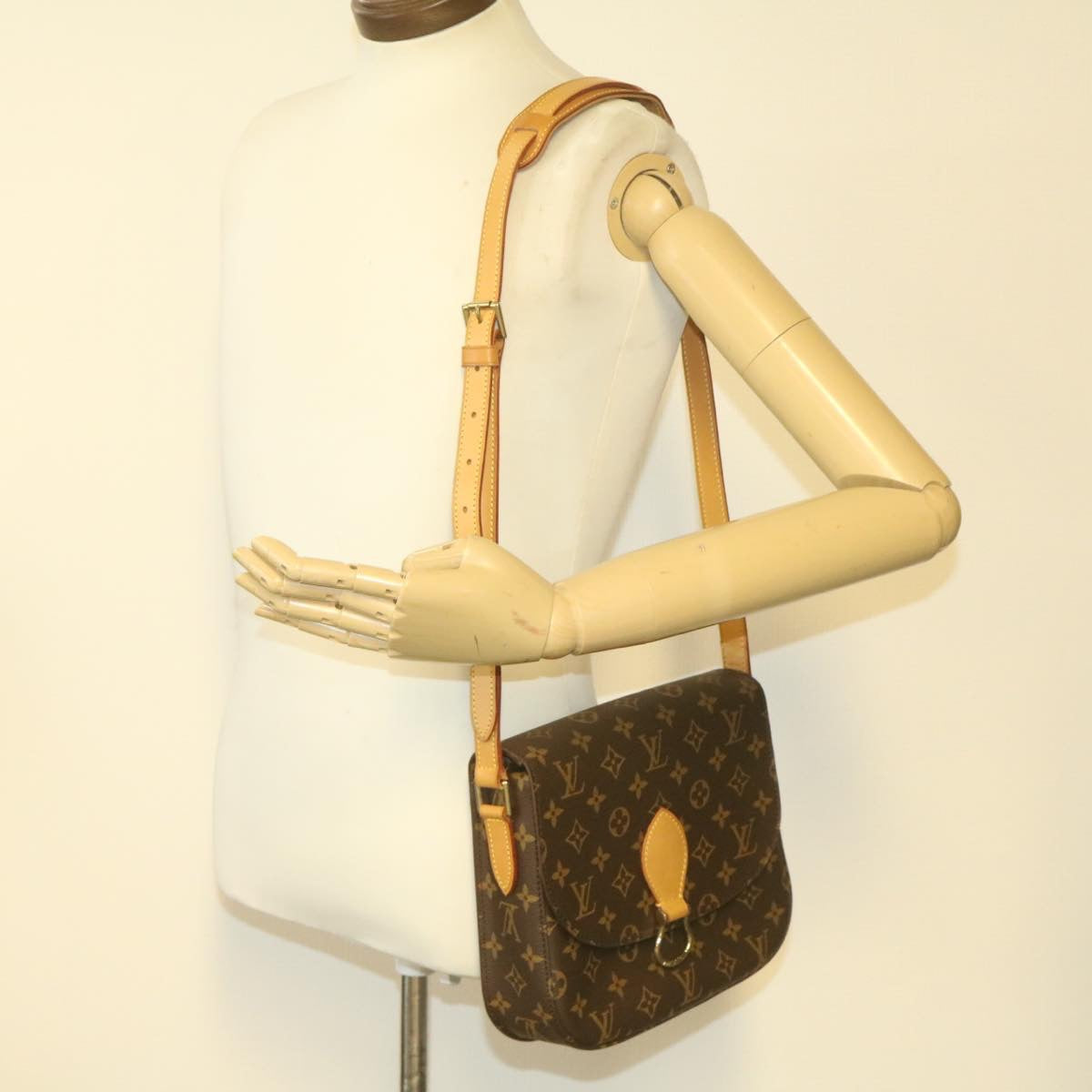 LOUIS VUITTON Monogram Saint Cloud GM Shoulder Bag M51242 LV Auth am318b