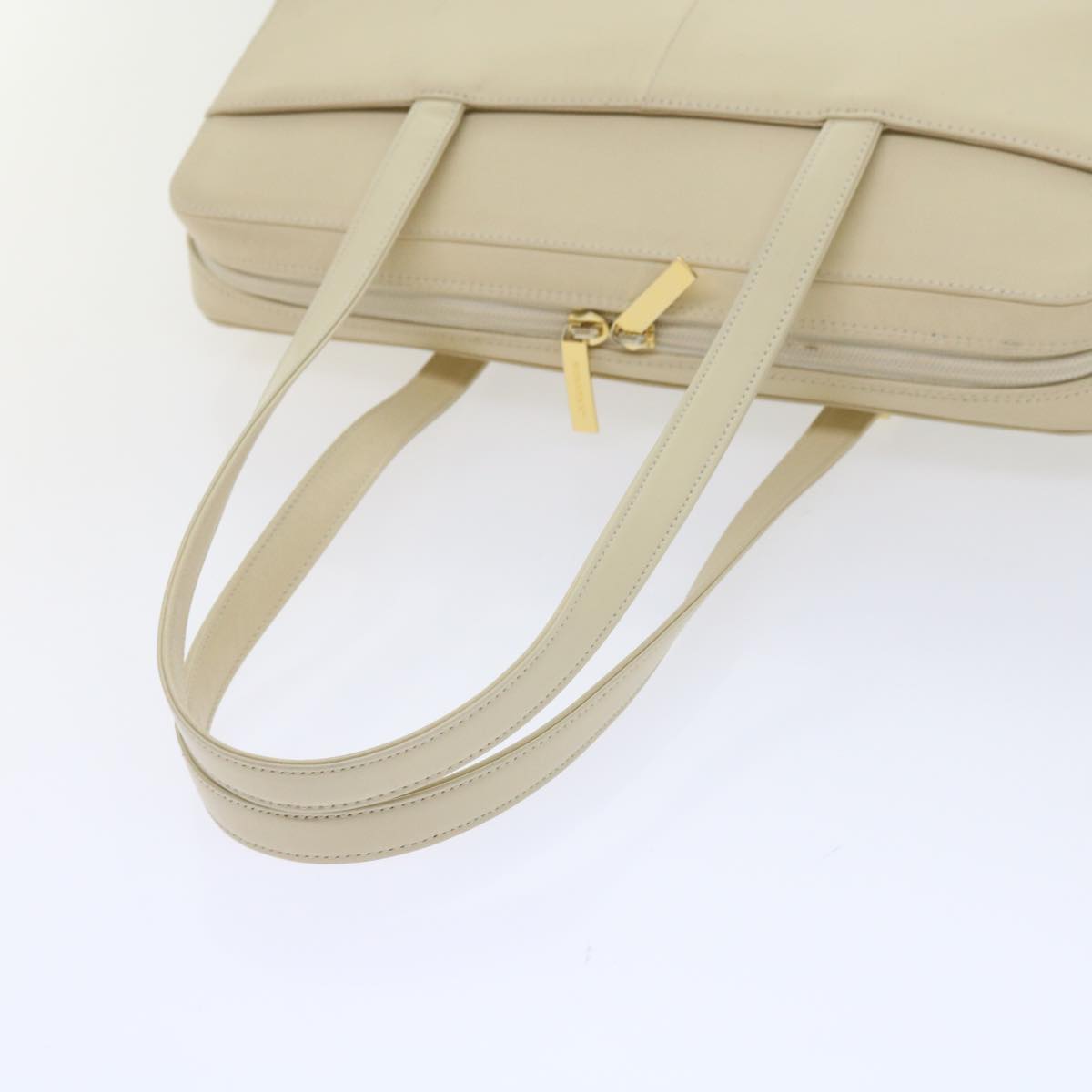 BURBERRY Shoulder Bag Leather Beige Auth bs10396