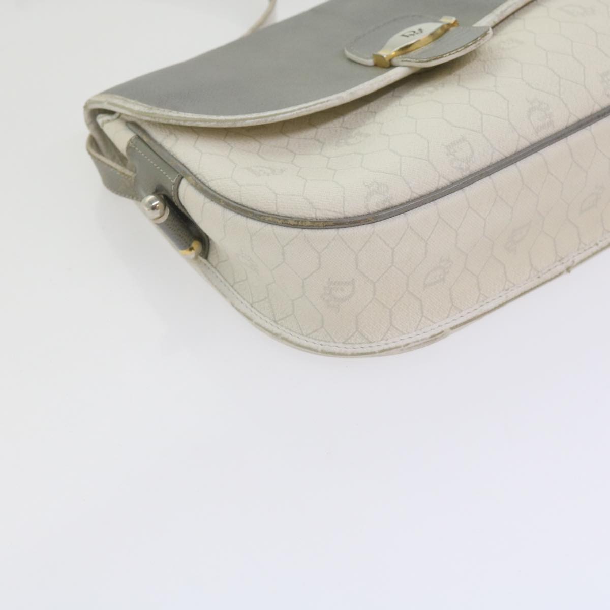 Christian Dior Honeycomb Canvas Shoulder Bag PVC Leather White Auth bs10410