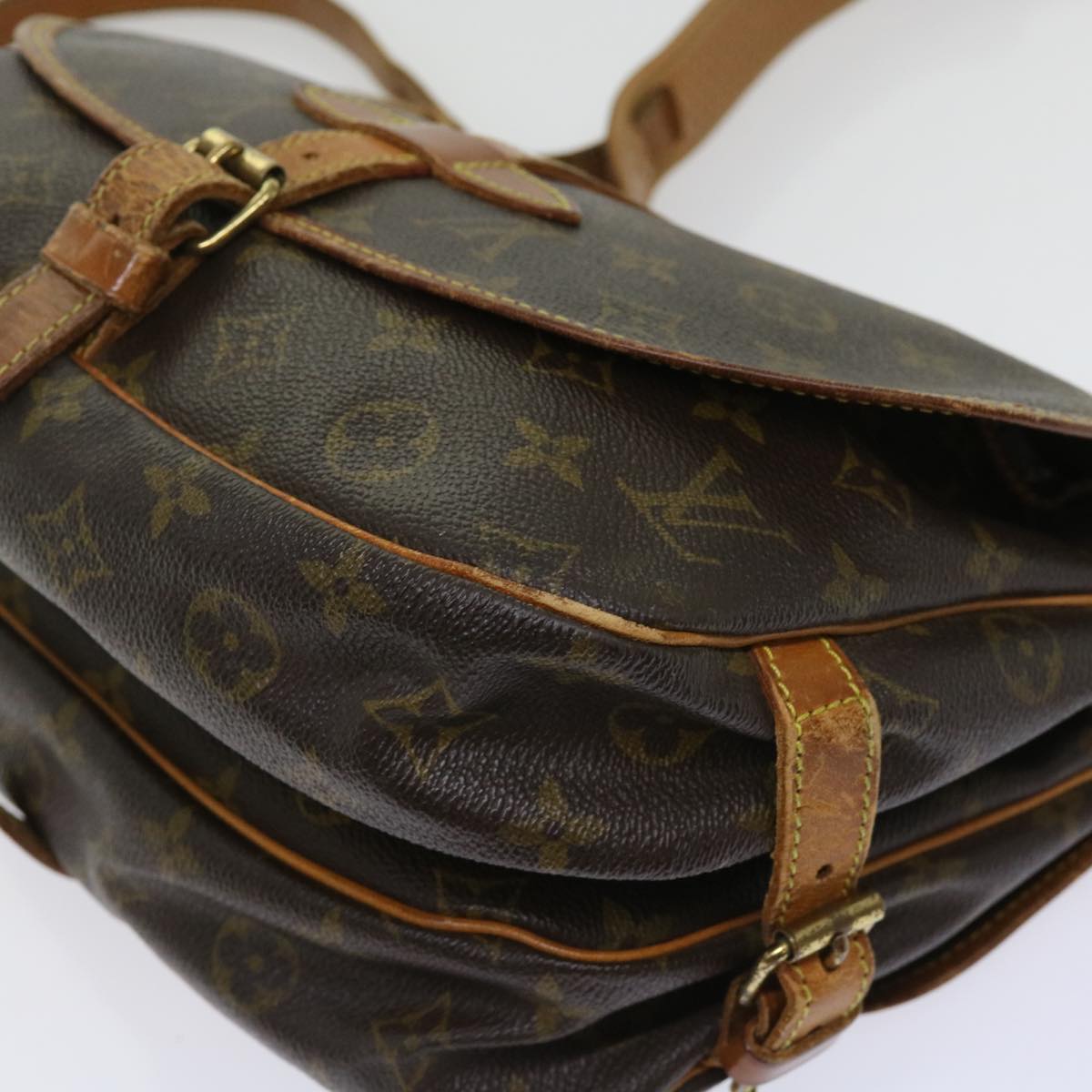 LOUIS VUITTON Monogram Saumur 30 Shoulder Bag M42256 LV Auth bs10650