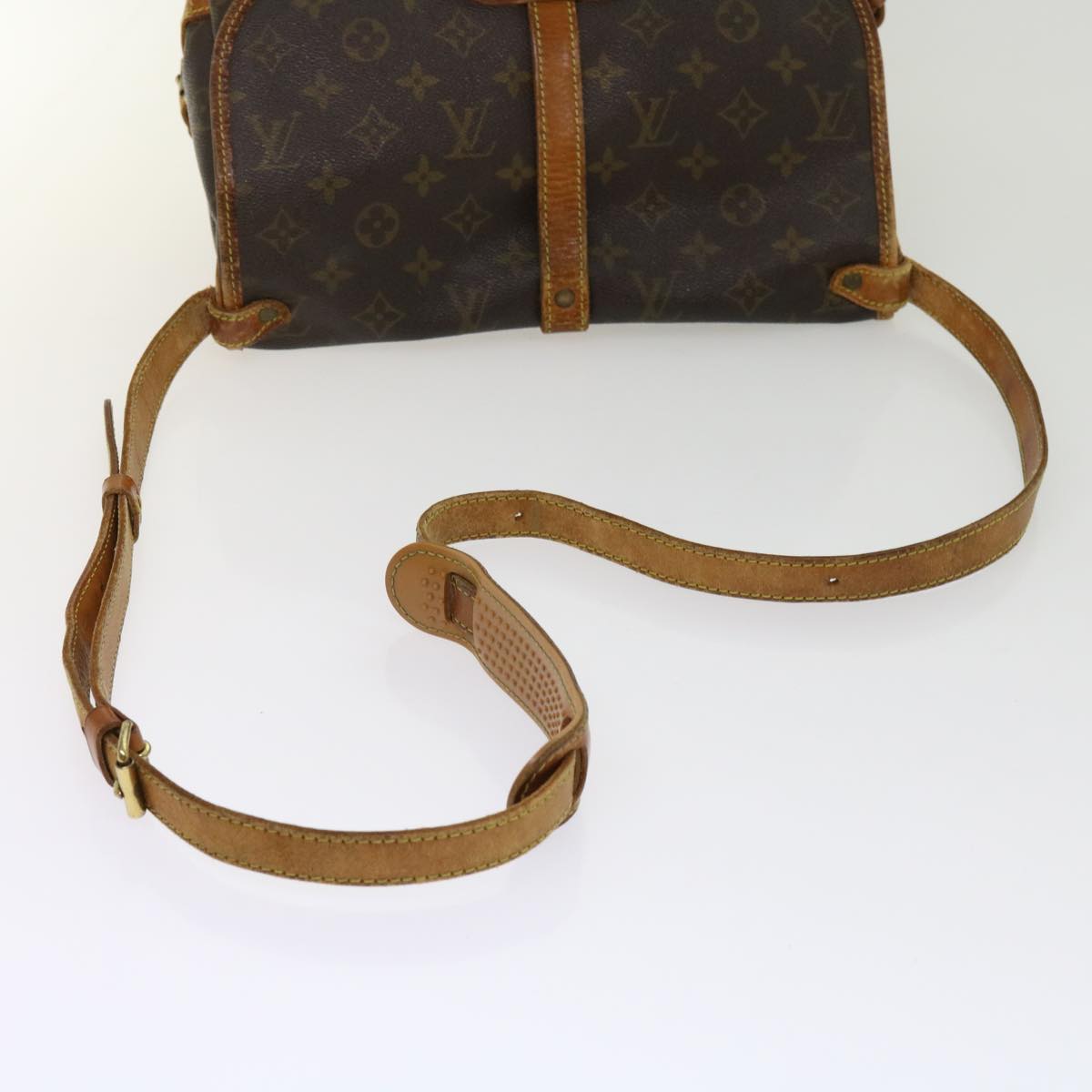 LOUIS VUITTON Monogram Saumur 30 Shoulder Bag M42256 LV Auth bs10650