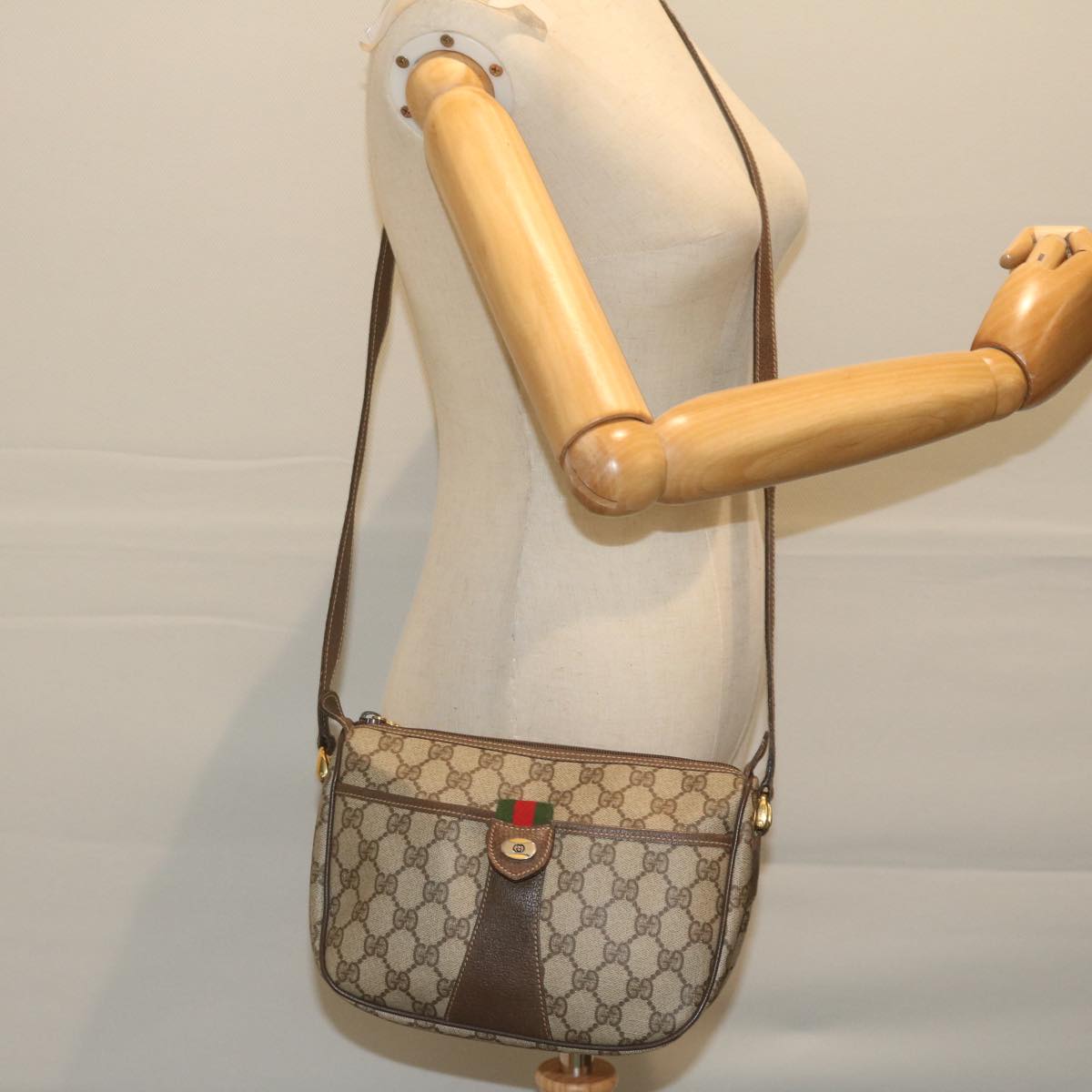 GUCCI GG Supreme Web Sherry Line Shoulder Bag Beige Red 001 56 6177 Auth bs10997