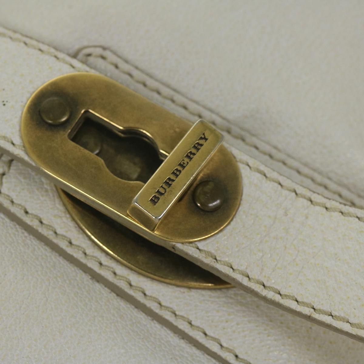 BURBERRY Shoulder Bag Leather White Auth bs11093