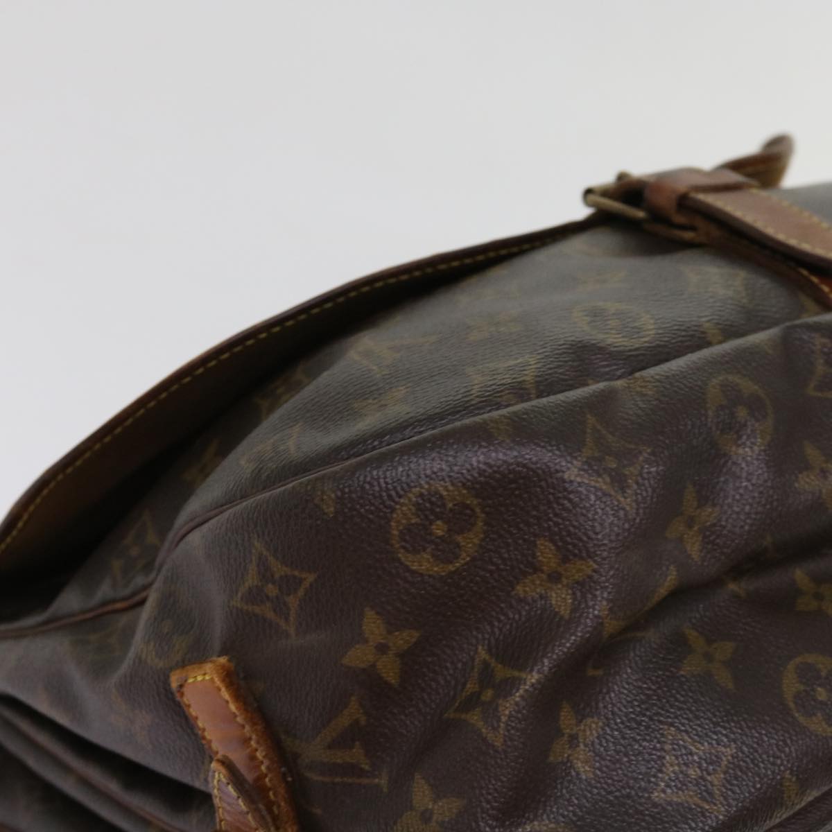 LOUIS VUITTON Monogram Saumur 35 Shoulder Bag M42254 LV Auth bs11196