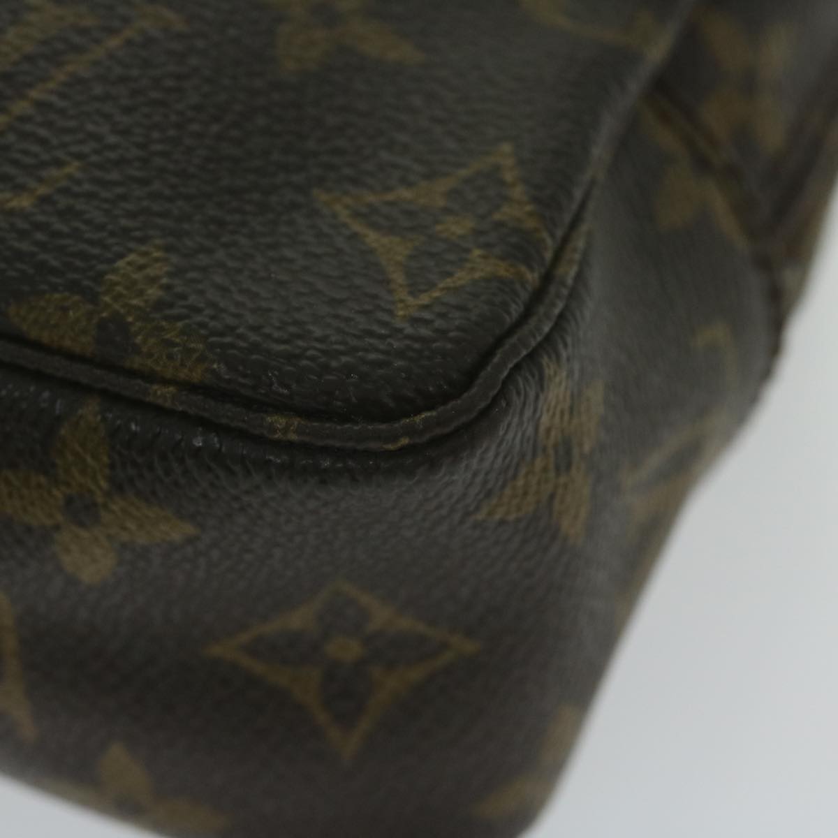 LOUIS VUITTON Monogram Trousse Toilette 18 Pouch M47526 LV Auth bs11200