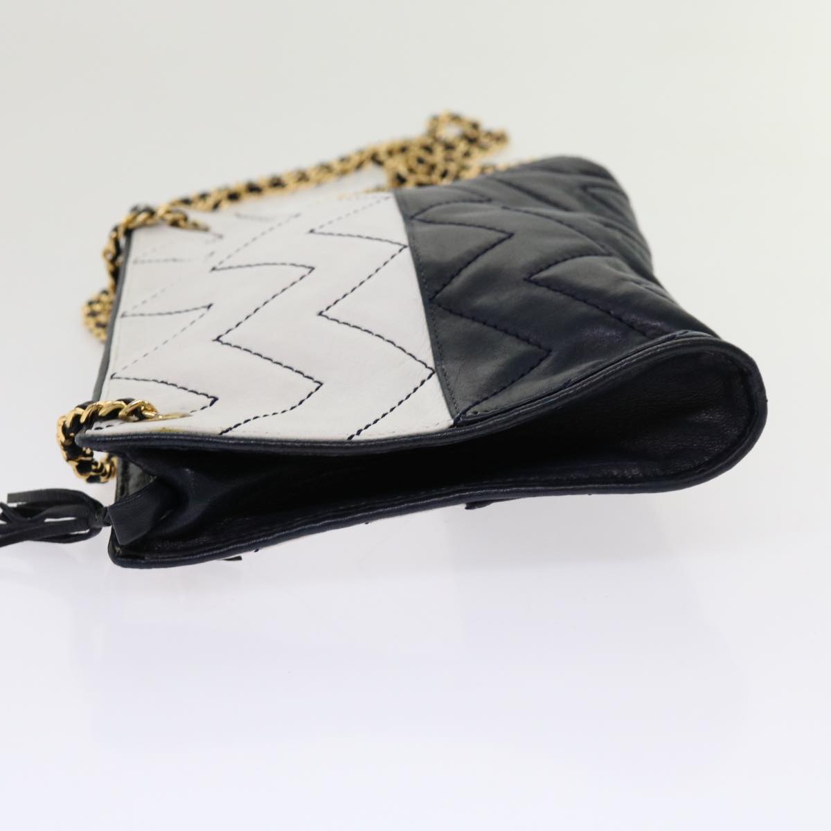 GIVENCHY Chain Shoulder Bag Leather White Navy Auth bs11231