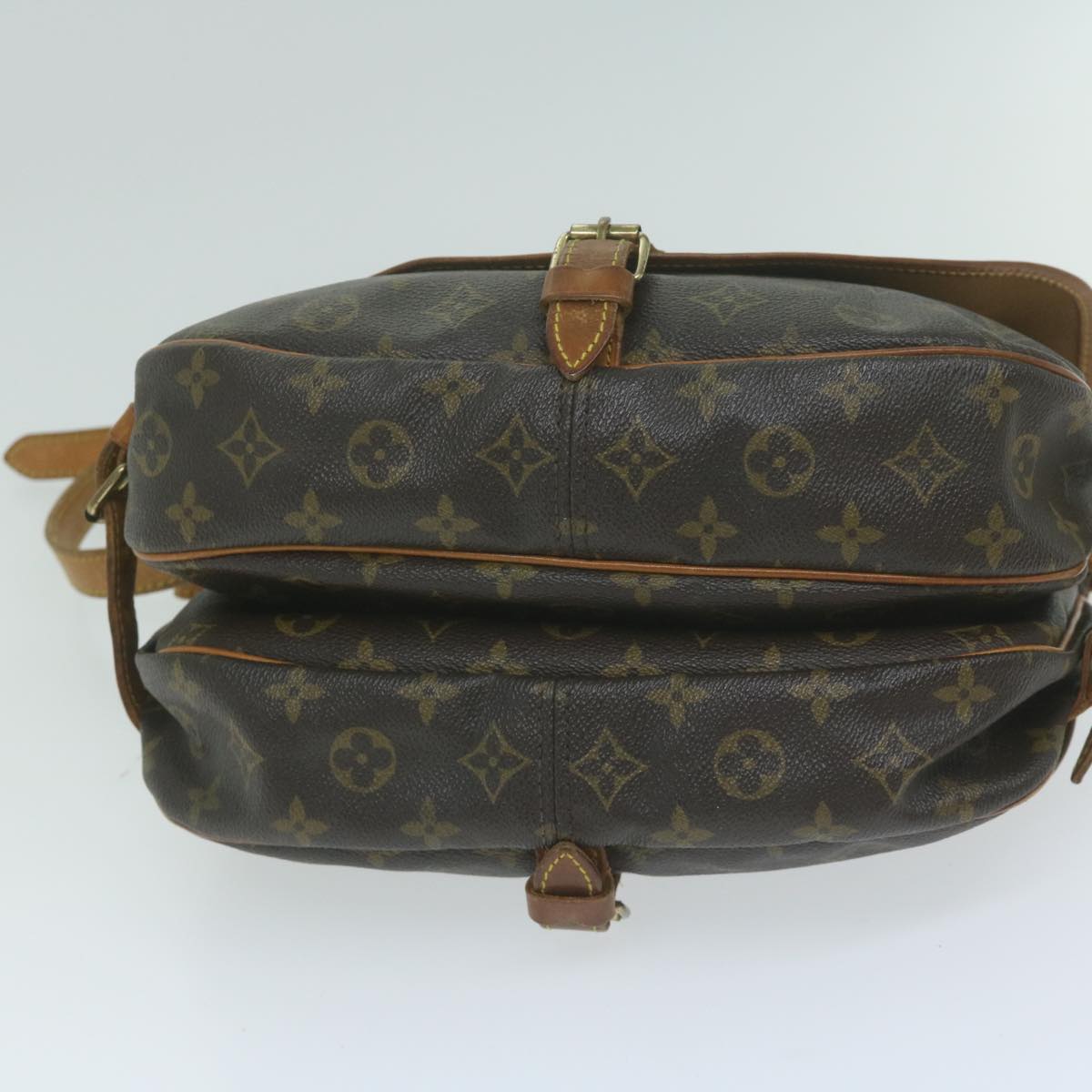 LOUIS VUITTON Monogram Saumur 30 Shoulder Bag M42256 LV Auth bs11329