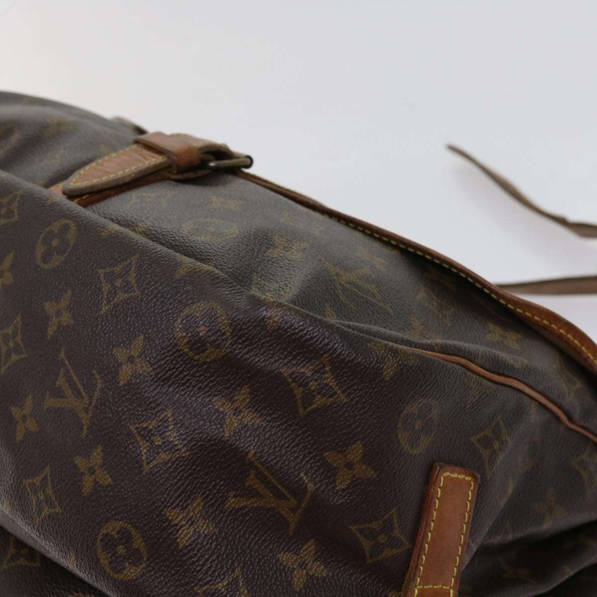 LOUIS VUITTON Monogram Saumur 35 Shoulder Bag M42254 LV Auth bs11335