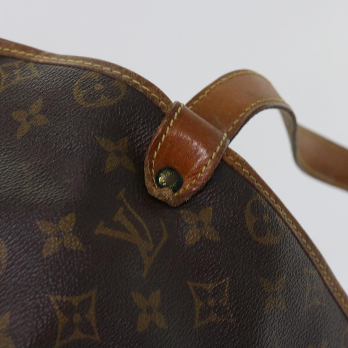 LOUIS VUITTON Monogram Saumur 35 Shoulder Bag M42254 LV Auth bs11335