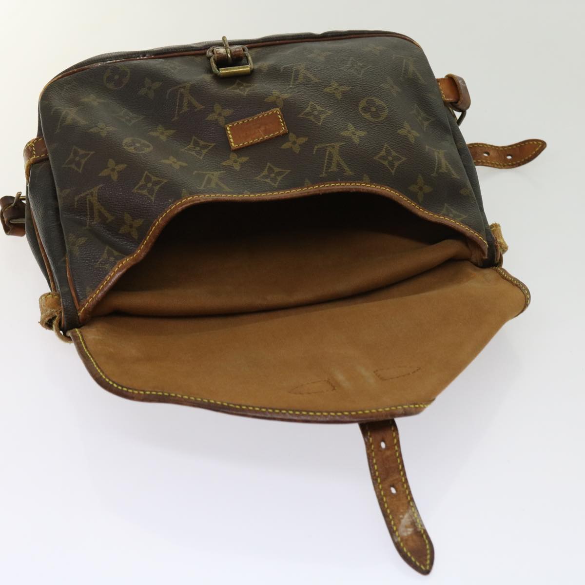 LOUIS VUITTON Monogram Saumur 30 Shoulder Bag M42256 LV Auth bs11337