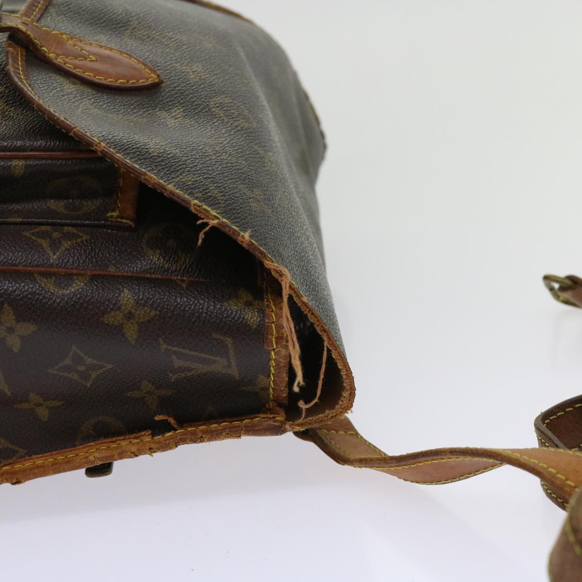 LOUIS VUITTON Monogram Gibeciere GM Shoulder Bag M42246 LV Auth bs11362