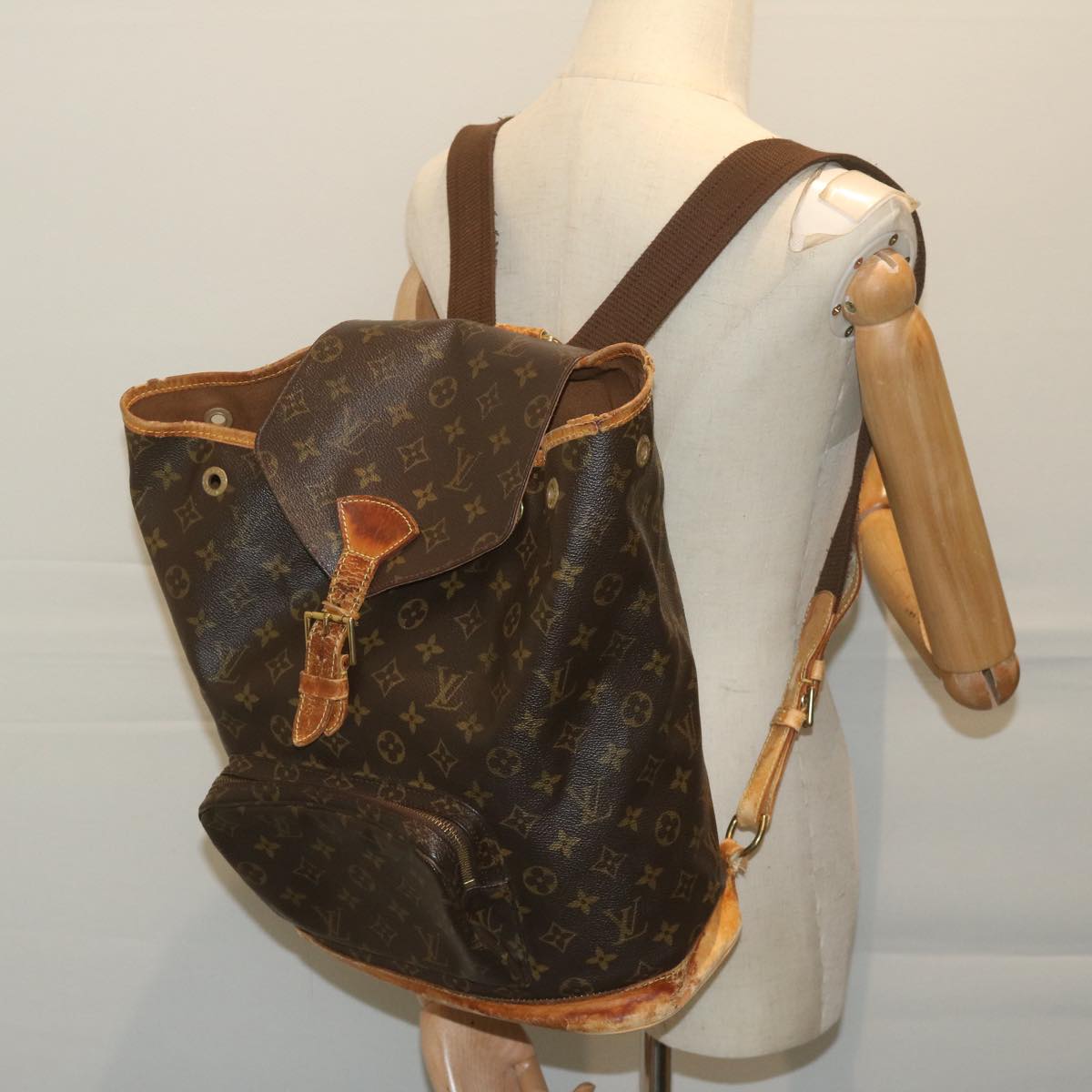 LOUIS VUITTON Monogram Montsouris GM Backpack M51135 LV Auth bs11364