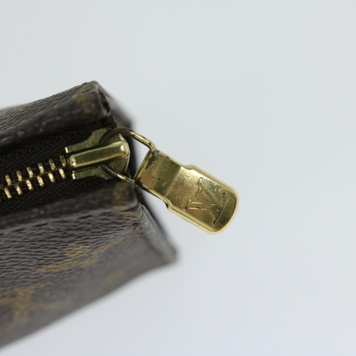 LOUIS VUITTON Monogram Poche Toilette 15 Pouch M47546 LV Auth bs12073