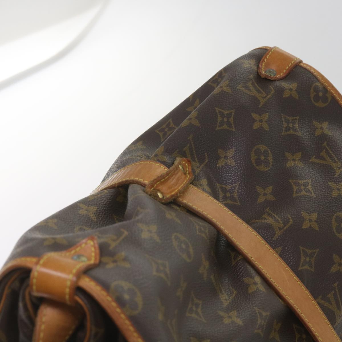 LOUIS VUITTON Monogram Saumur 35 Shoulder Bag M42254 LV Auth bs12317