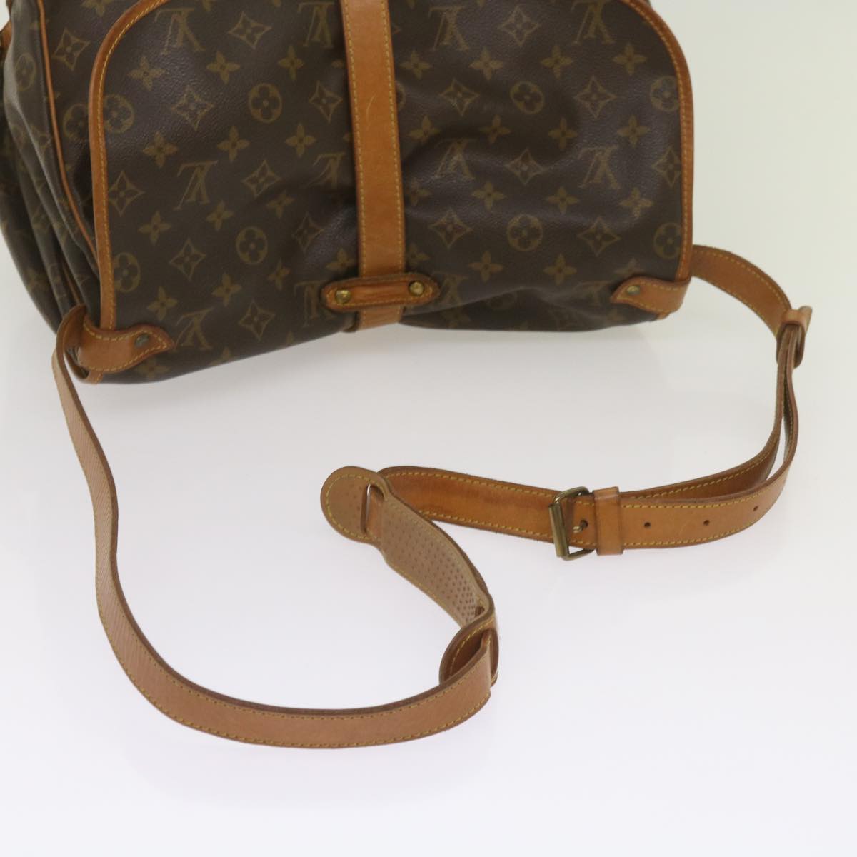 LOUIS VUITTON Monogram Saumur 35 Shoulder Bag M42254 LV Auth bs12317