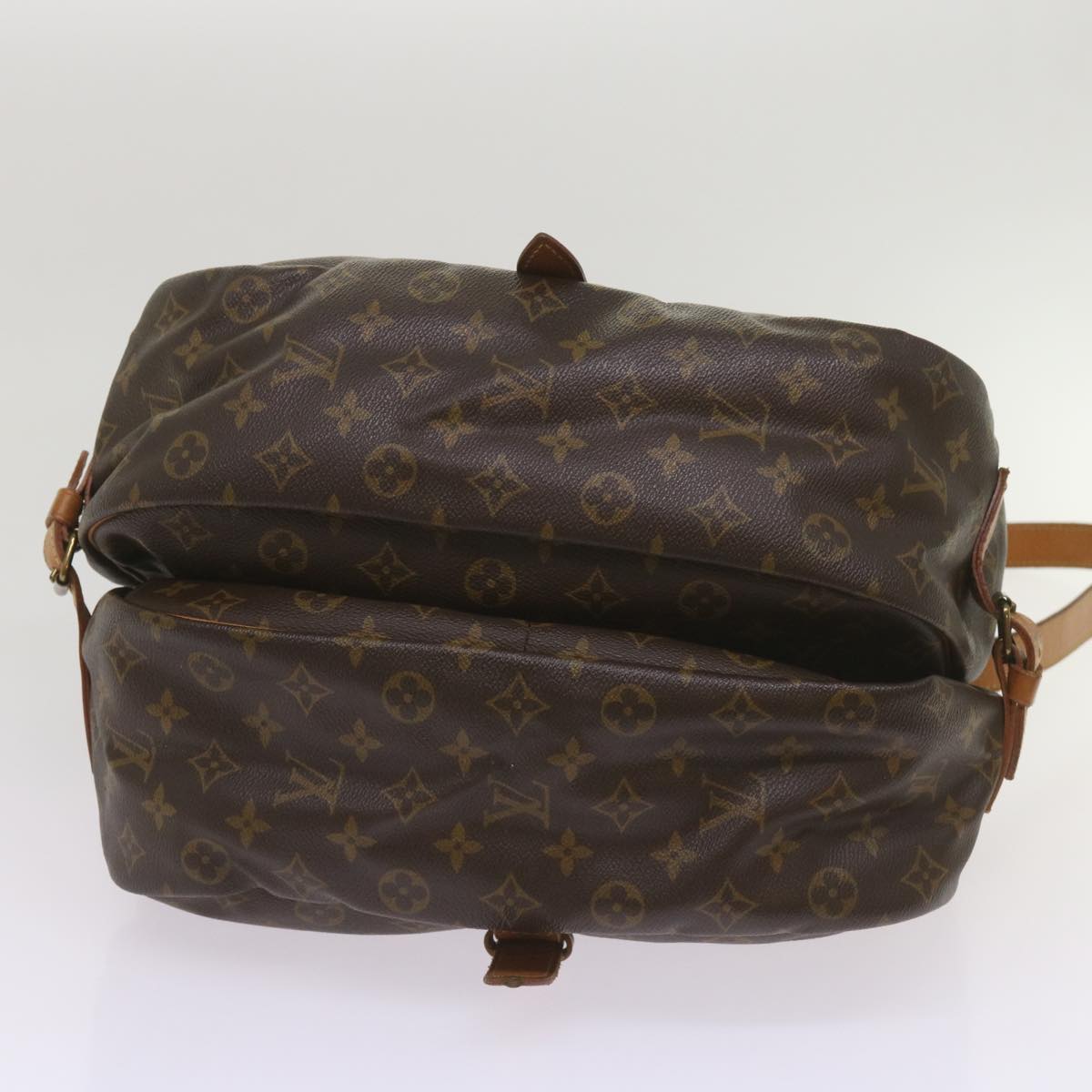 LOUIS VUITTON Monogram Saumur 35 Shoulder Bag M42254 LV Auth bs12317