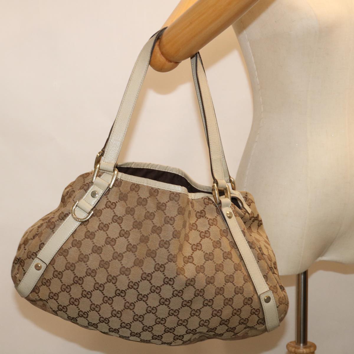 GUCCI GG Canvas Hand Bag Beige 130736 Auth bs12737