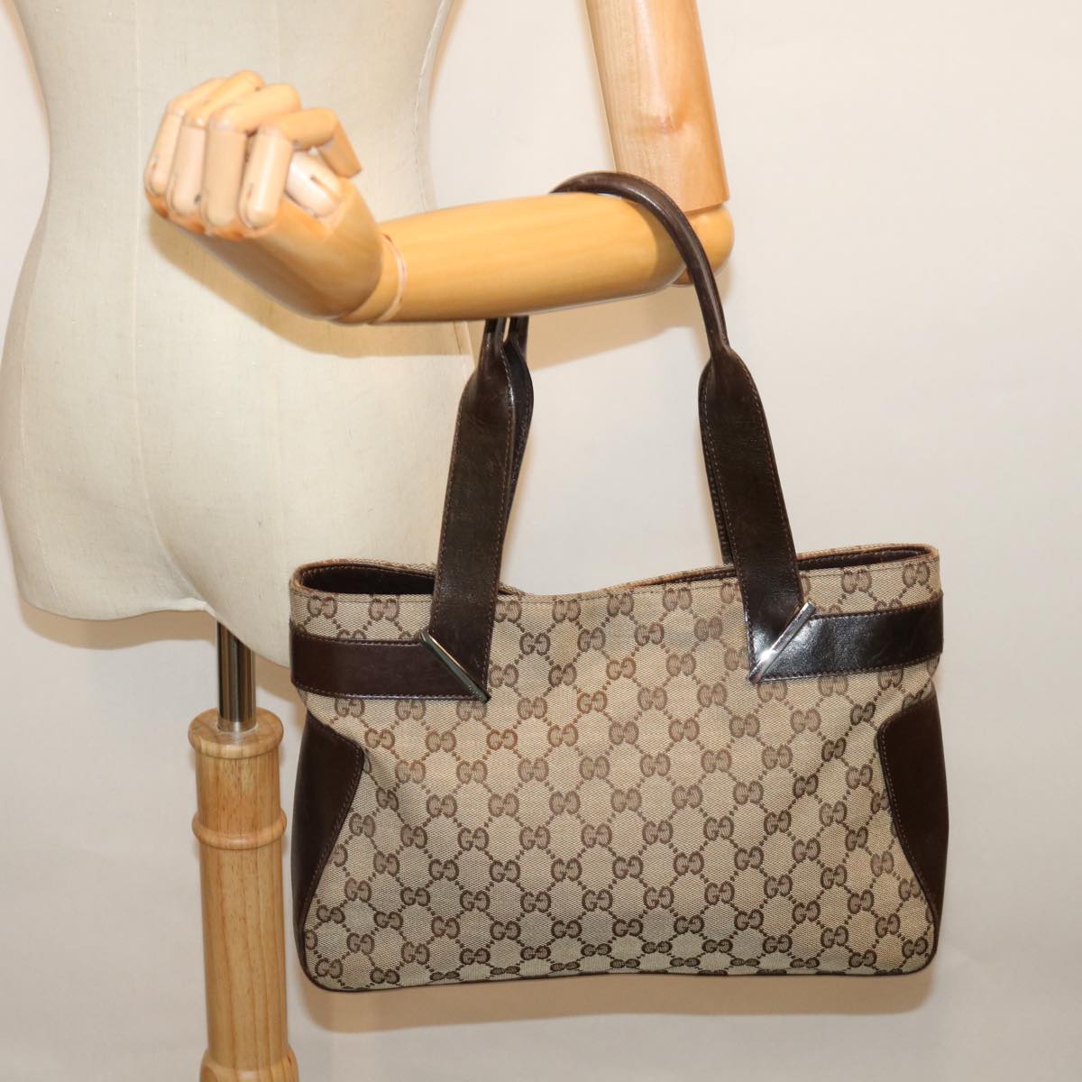 GUCCI GG Canvas Hand Bag Beige 73983 Auth bs13381