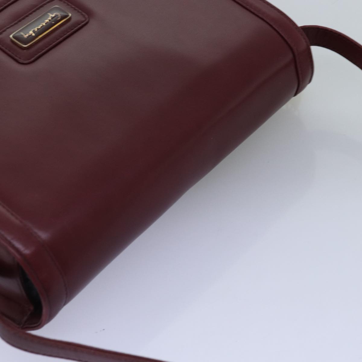 GIVENCHY Shoulder Bag Leather Bordeaux Auth bs14795