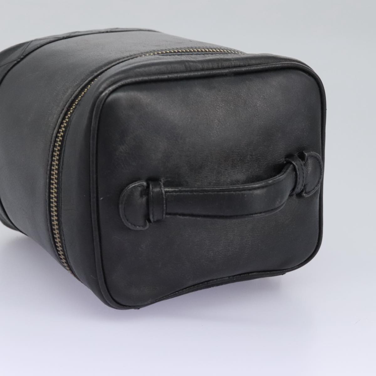 CHANEL Bicolole Vanity Cosmetic Pouch Leather Black CC Auth bs14966