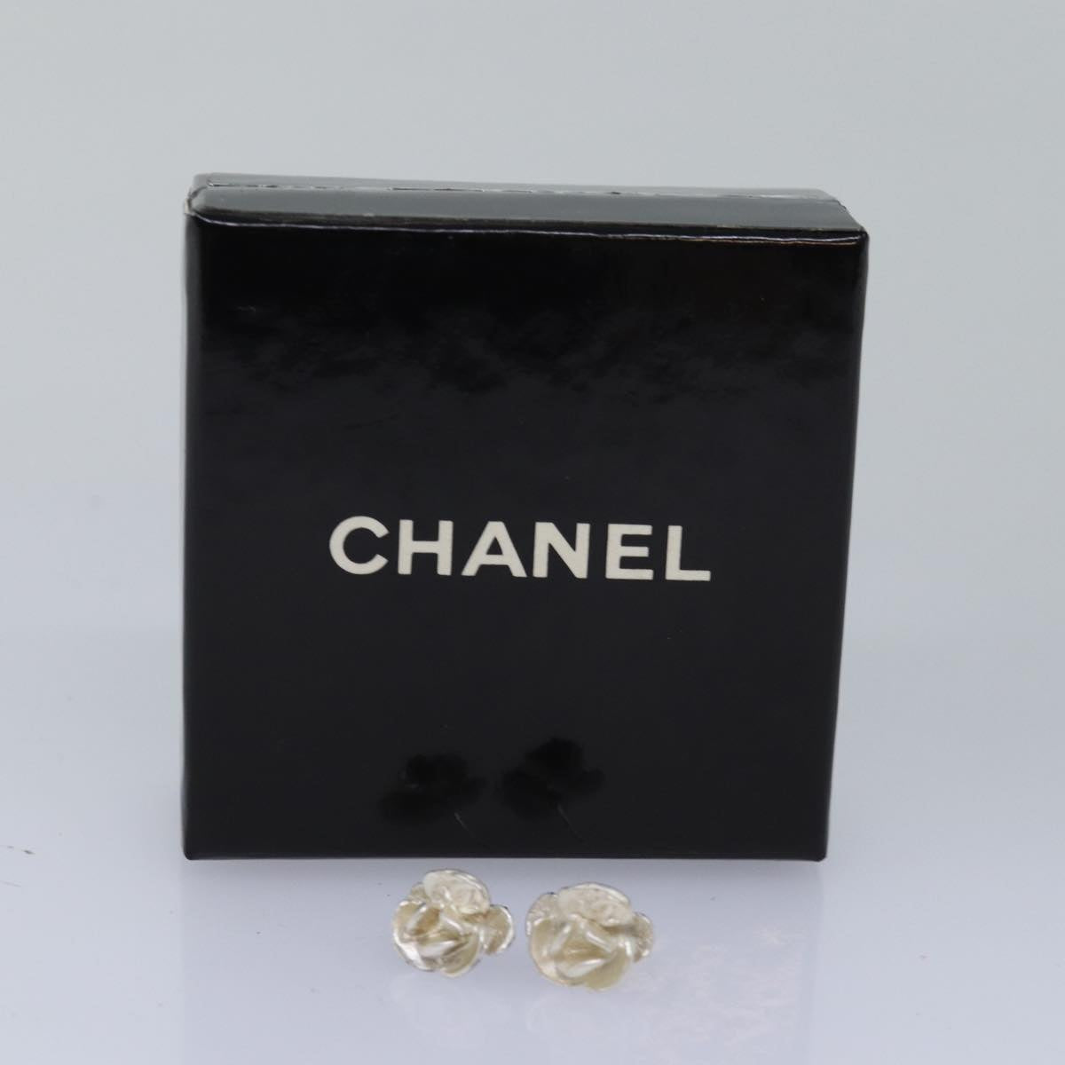 CHANEL Pierce Camelia Silver CC Auth bs15114