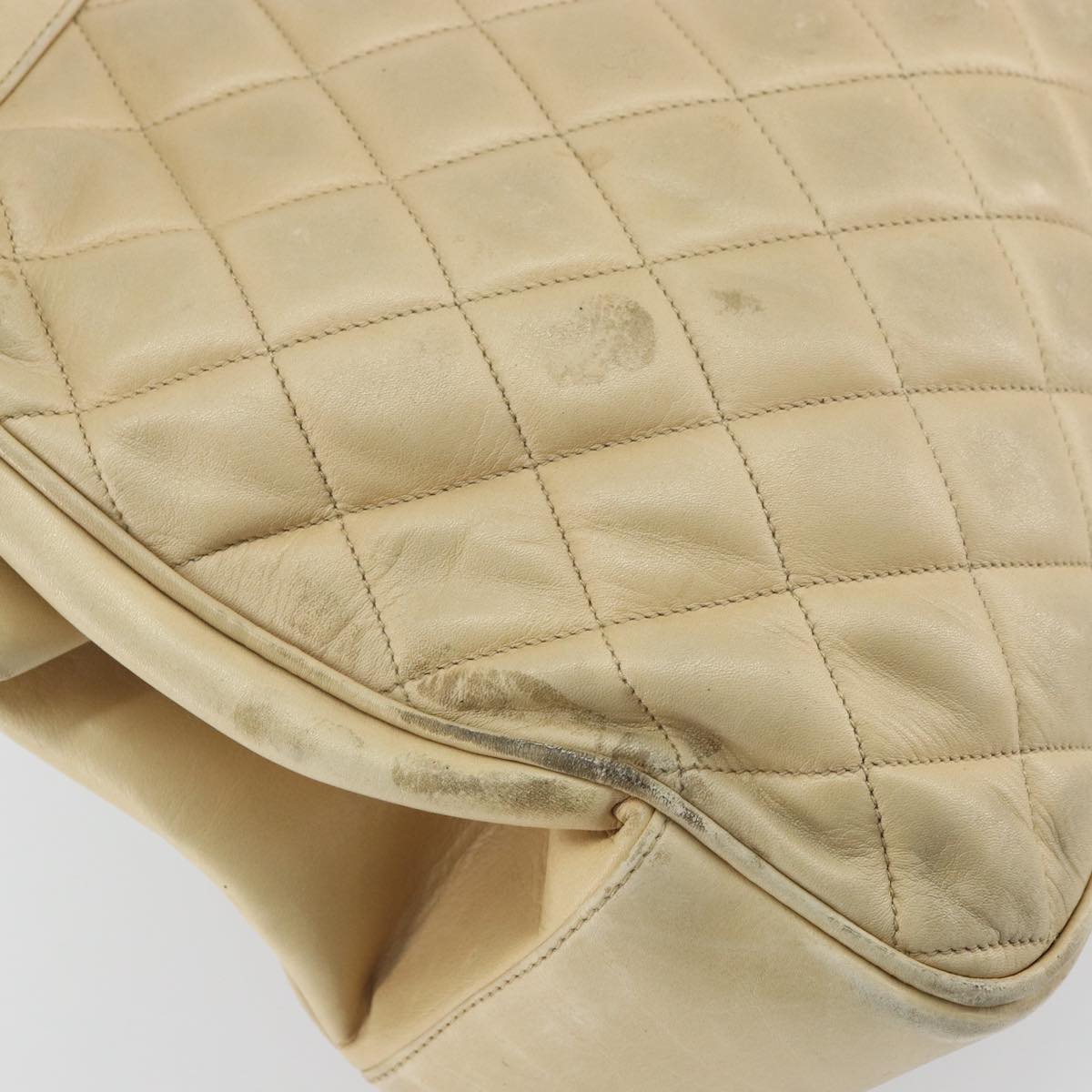 CHANEL Matelasse Chain Shoulder Bag Lamb Skin Beige CC Auth bs15118