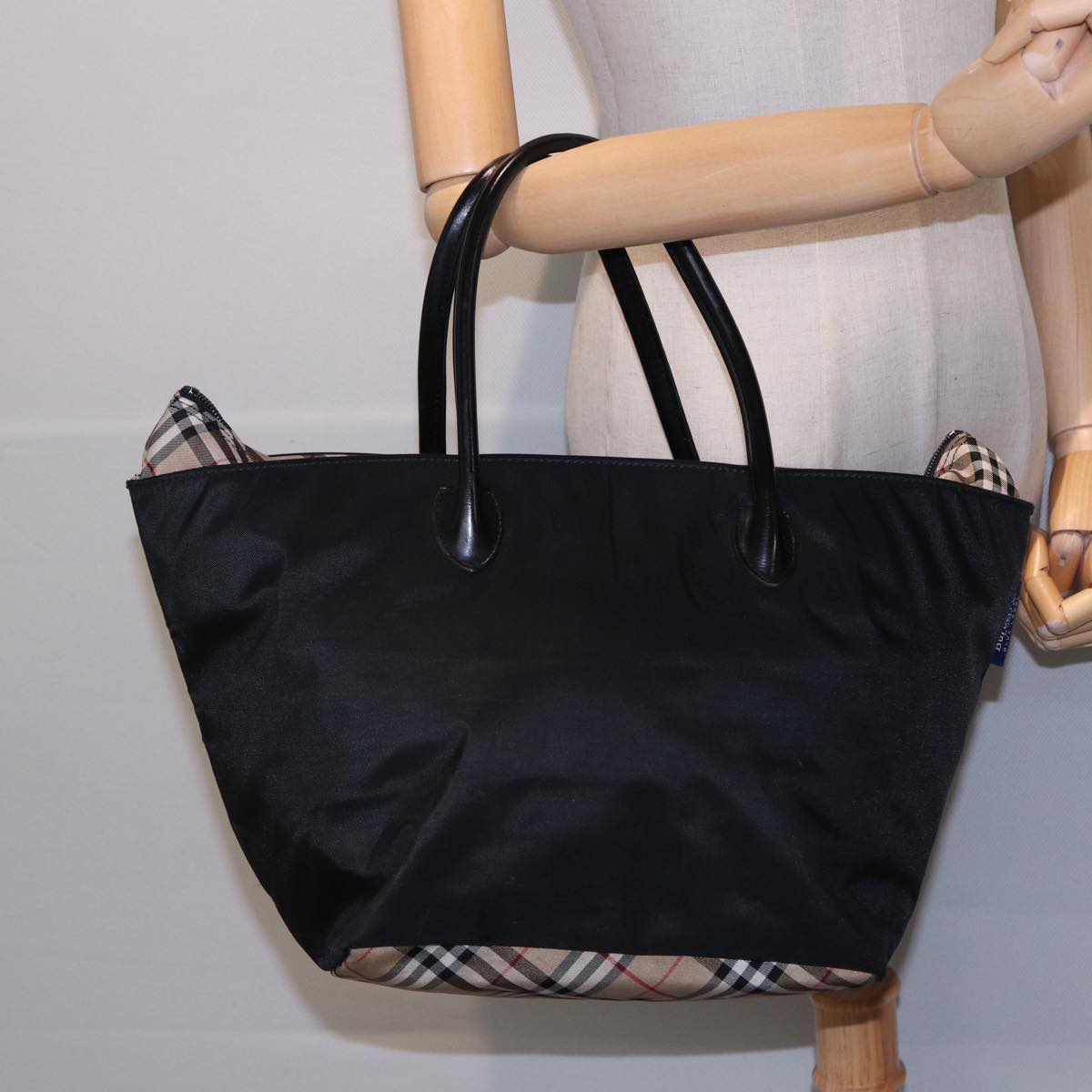 Burberrys Nova Check Blue Label Tote Bag Nylon Black Beige Auth bs15408