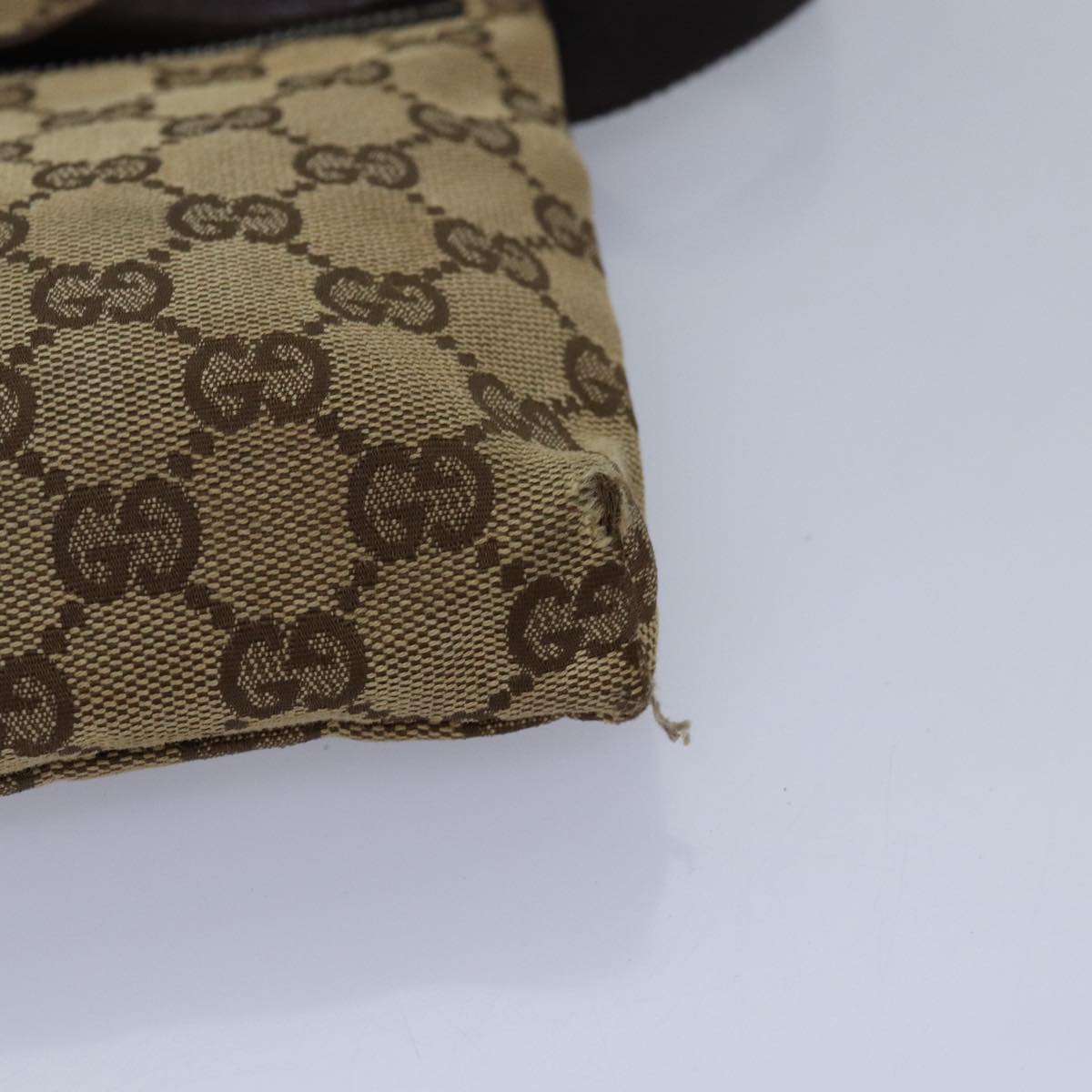 GUCCI GG Canvas Waist bag Beige 28566 Auth bs16083