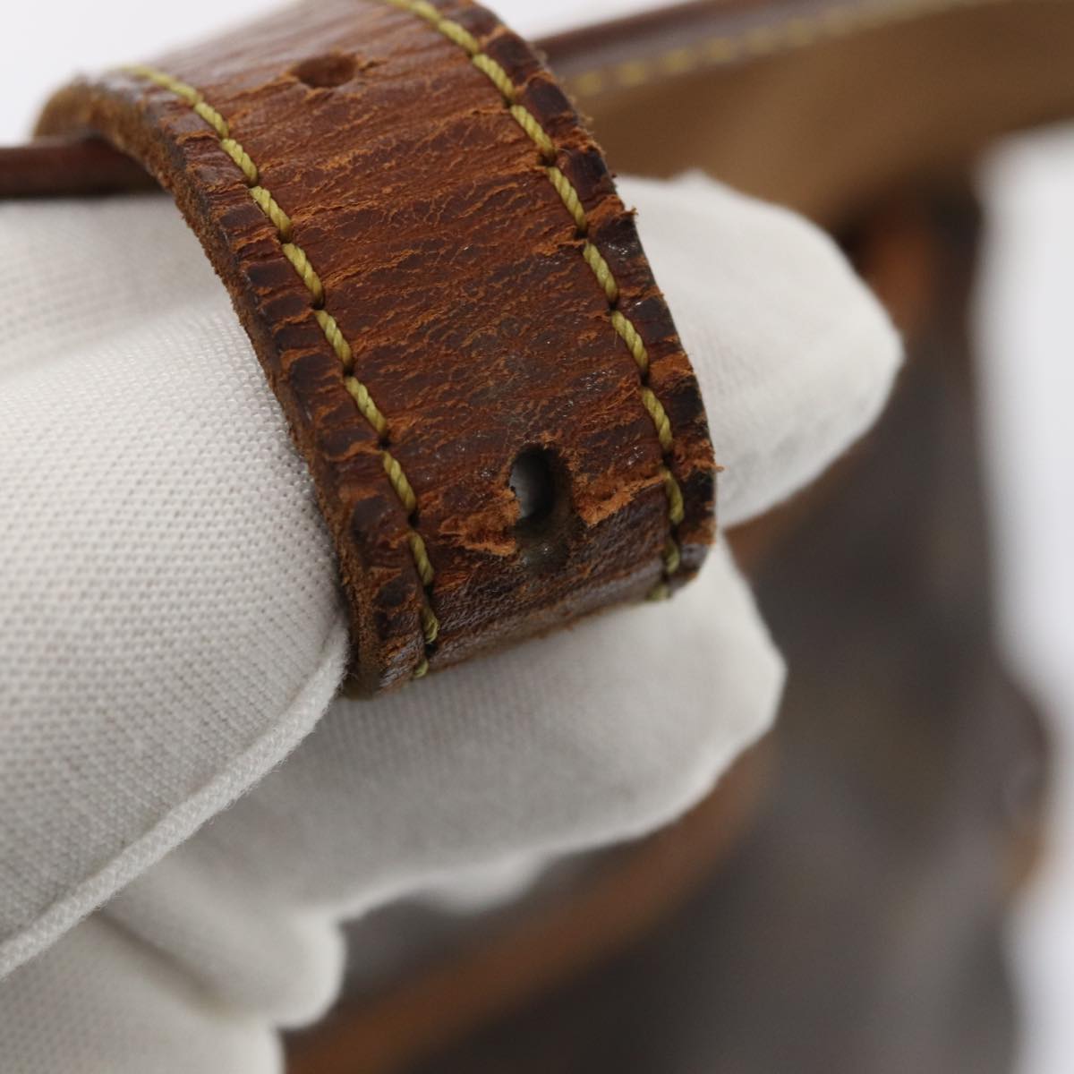 LOUIS VUITTON Monogram Saumur 30 Shoulder Bag M42256 LV Auth bs16947