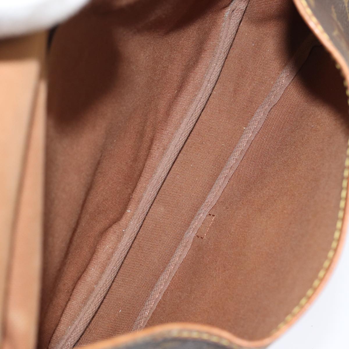 LOUIS VUITTON Monogram Saumur 30 Shoulder Bag M42256 LV Auth bs16947