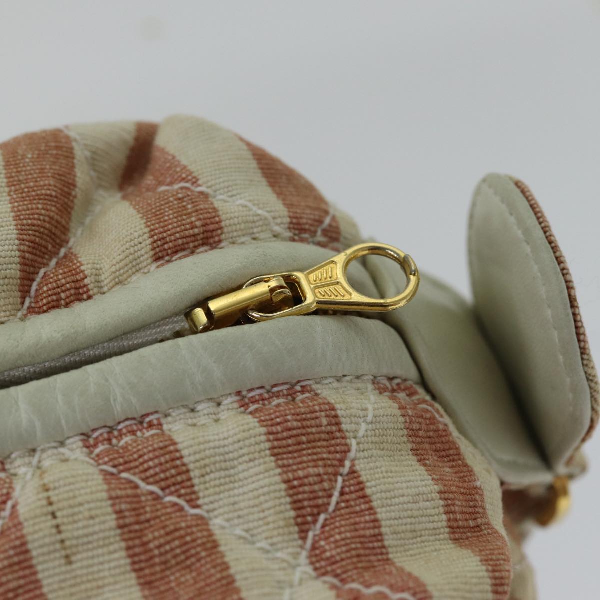 CHANEL Matelasse Chain Shoulder Bag Canvas Red Gold CC Auth bs17125