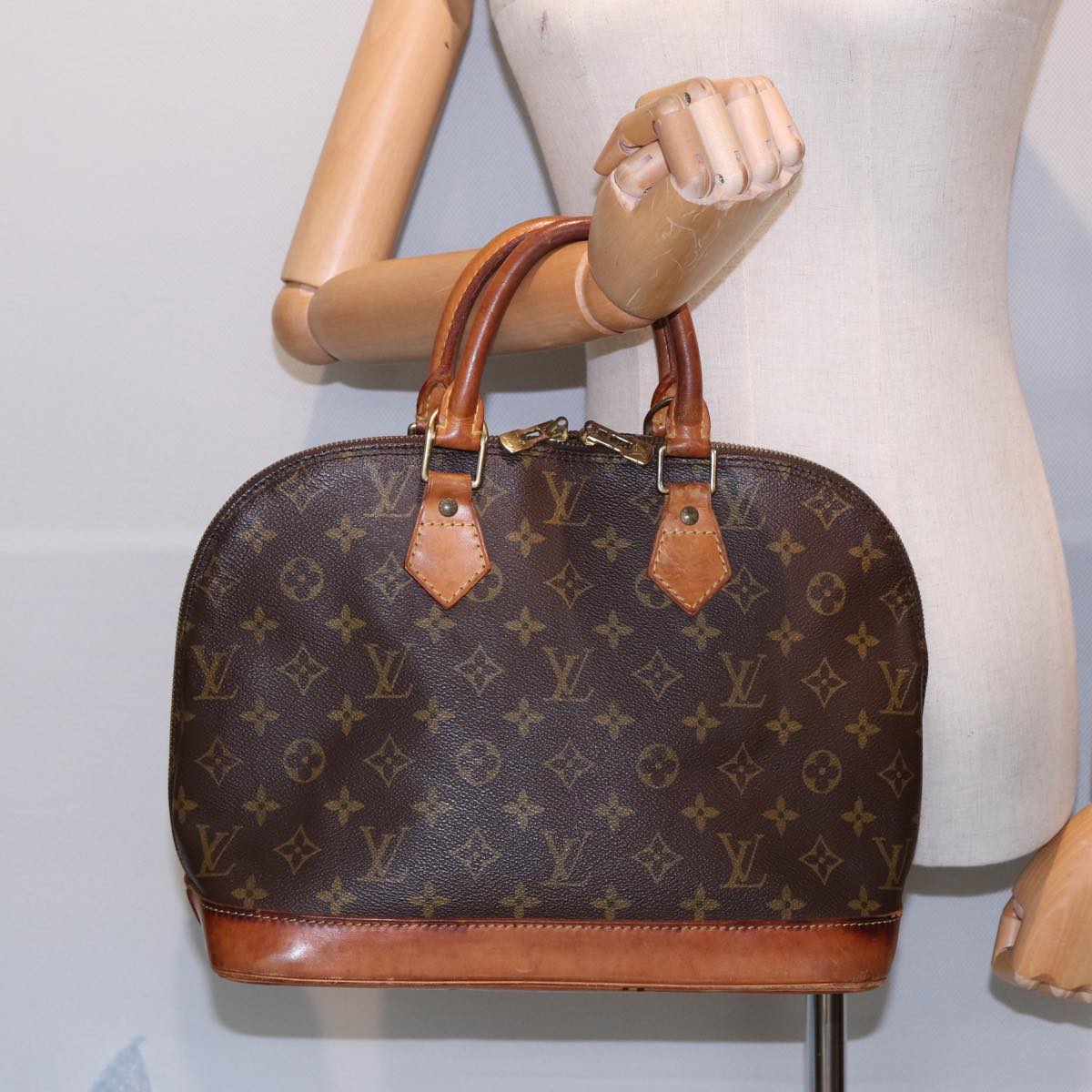 LOUIS VUITTON Monogram Alma Hand Bag M51130 LV Auth bs17204