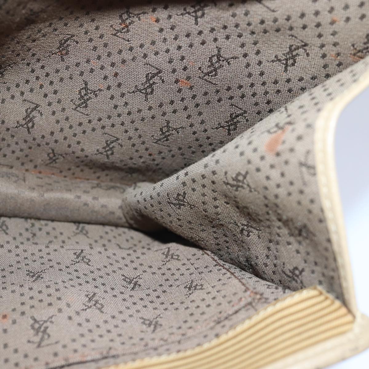 SAINT LAURENT Shoulder Bag PVC Beige Gold Auth bs17304