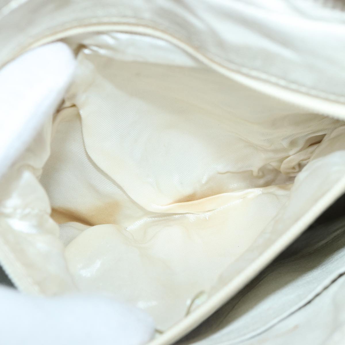 CHANEL Mademoiselle Chain Shoulder Bag Calf Skin White Gold Silver CC Auth bs17332