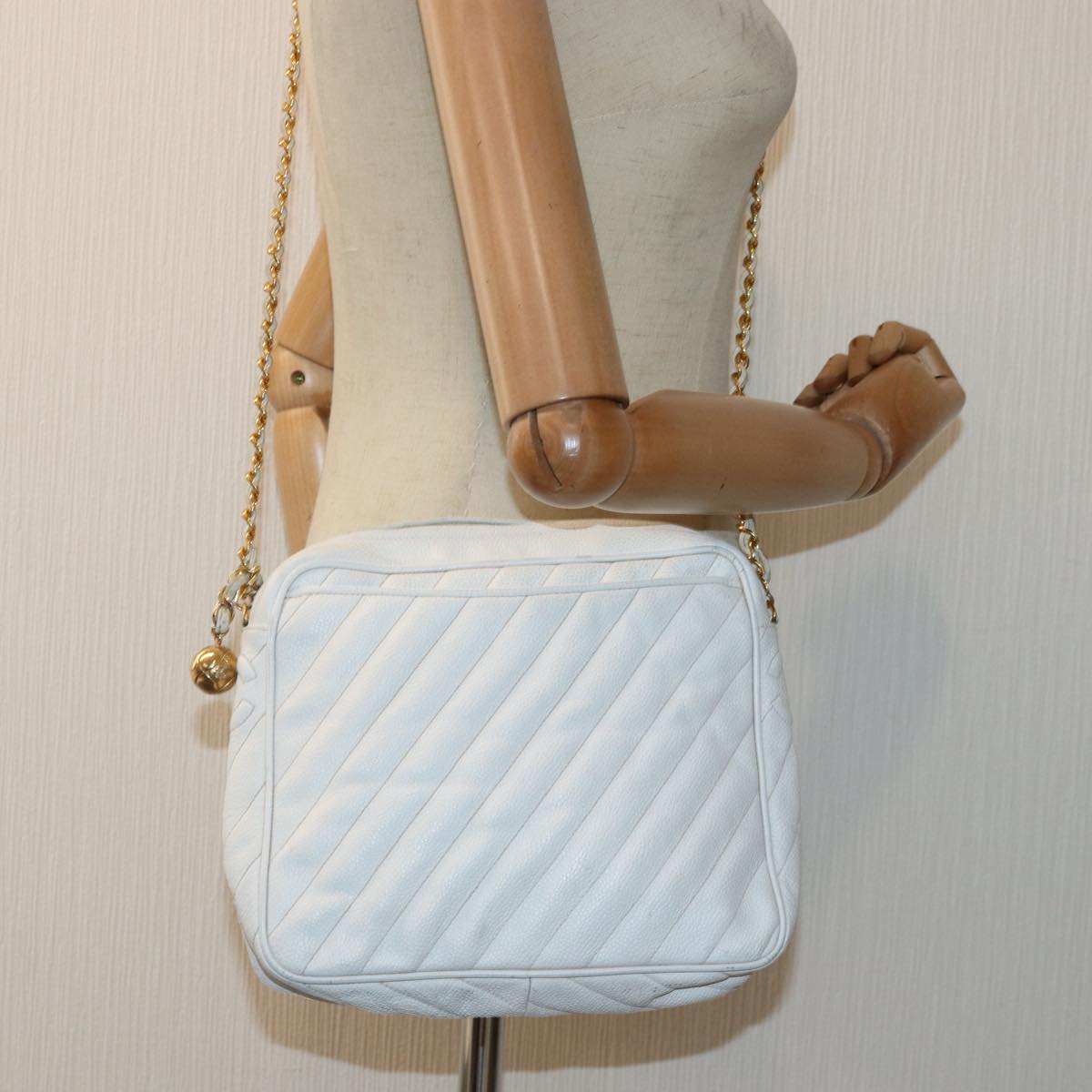 CHANEL Mademoiselle Chain Shoulder Bag Calf Skin White Gold Silver CC Auth bs17332